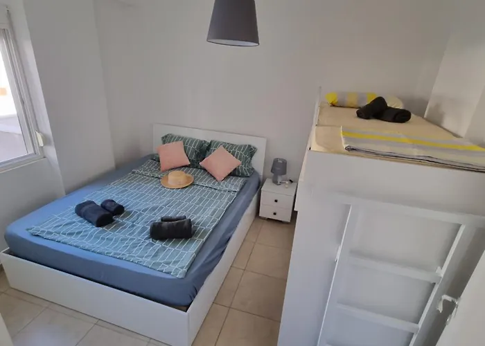 Cozy Beach-apartments * Golem